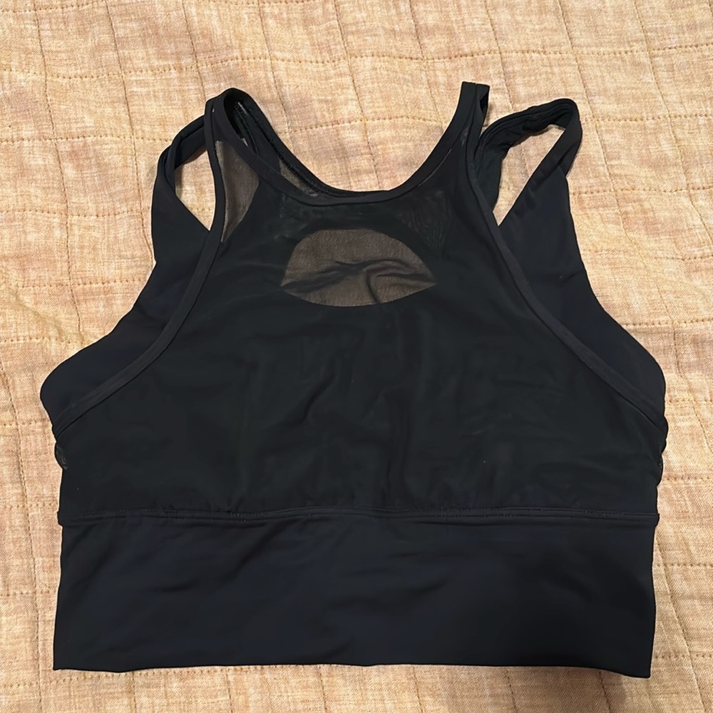 Lululemon high neck sports bra, size 8